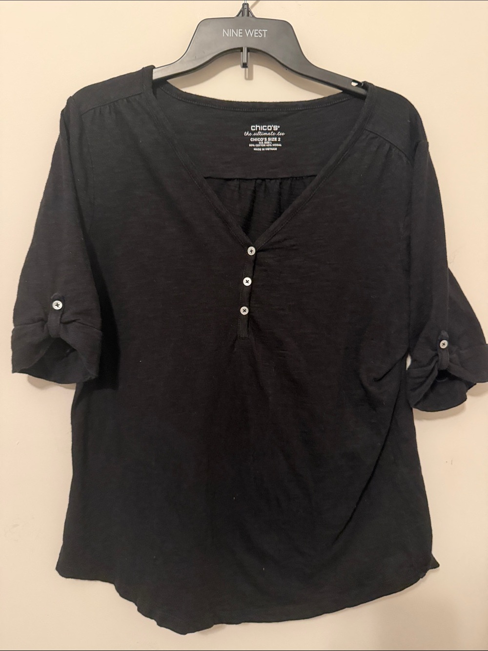 Chico’s the Ultimate Tee tab sleeves  model Shirt Size Large